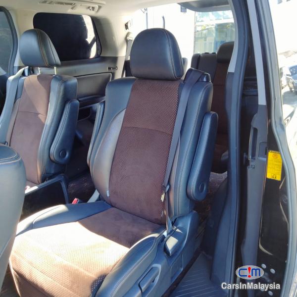 Toyota Alphard Automatic 2014 - image 11
