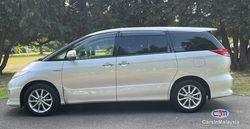 Toyota Estima 4WD Automatic 2012