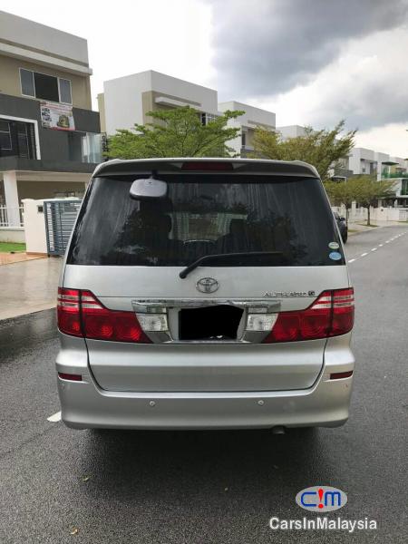 Toyota Alphard Automatic 2012