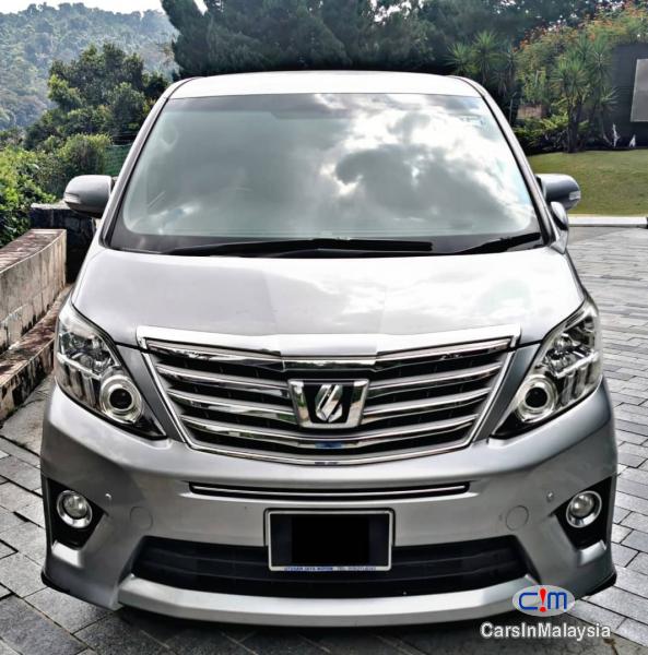 Pictures of Toyota Alphard Automatic 2017