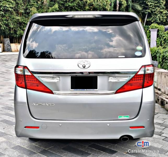 Toyota Alphard Automatic 2017 - image 5