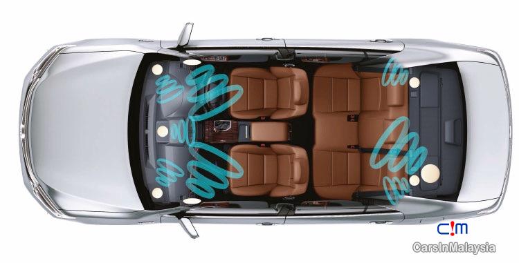 Toyota Camry 2.5 Hybrid Luxury Automatic 2017 - image 2