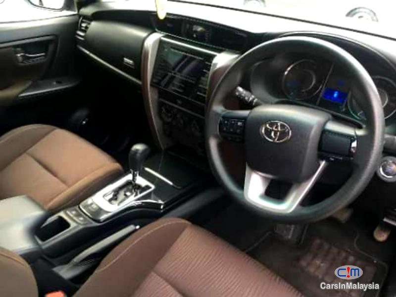 Toyota Fortuner 2.4-LITER LUXURY 4WD SUV Automatic 2016 in Kuala Lumpur