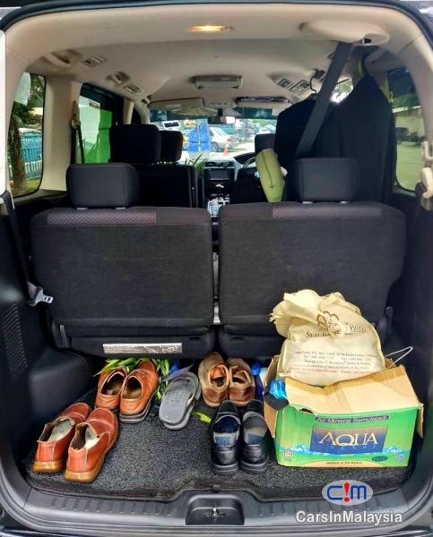 Nissan Serena 2.0-LITER HYBRID ECONOMY FAMILY 7 SEATER MPV Automatic 2013 in Kuala Lumpur - image