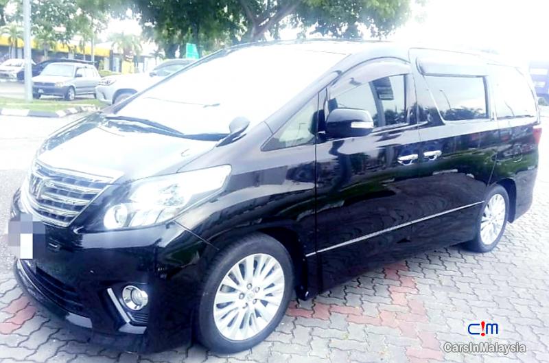 Toyota Alphard 2.4-LITER PILOT SEATS LUXURY FAMILY MPV Automatic 2017 in Selangor