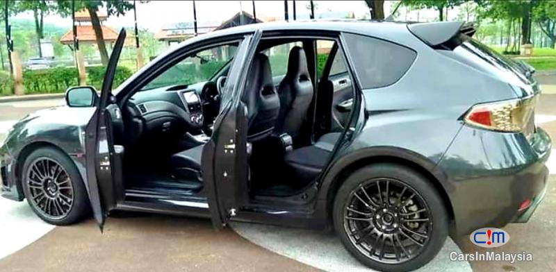 Subaru WRX STi 2.0-LITER SPORBACK VERSION 10 320HP Automatic 2010 - image 13