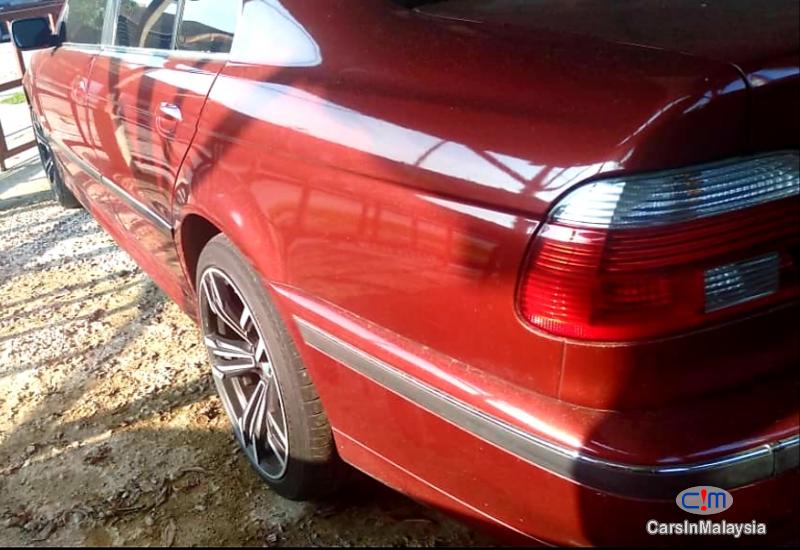 BMW 2.8-LITER DOUBLE VANOS LUXURY SEDAN Automatic 2000 - image 5