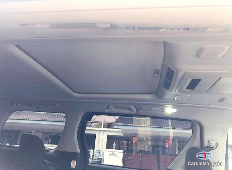 Toyota Vellfire 2.4-LITER LUXURY FAMILY MPV Automatic 2011 - image 5