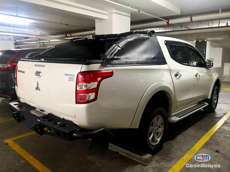 Mitsubishi Triton 2.5-LITER 4x4 DOUBLE CAB DIESEL TURBO Automatic 2007