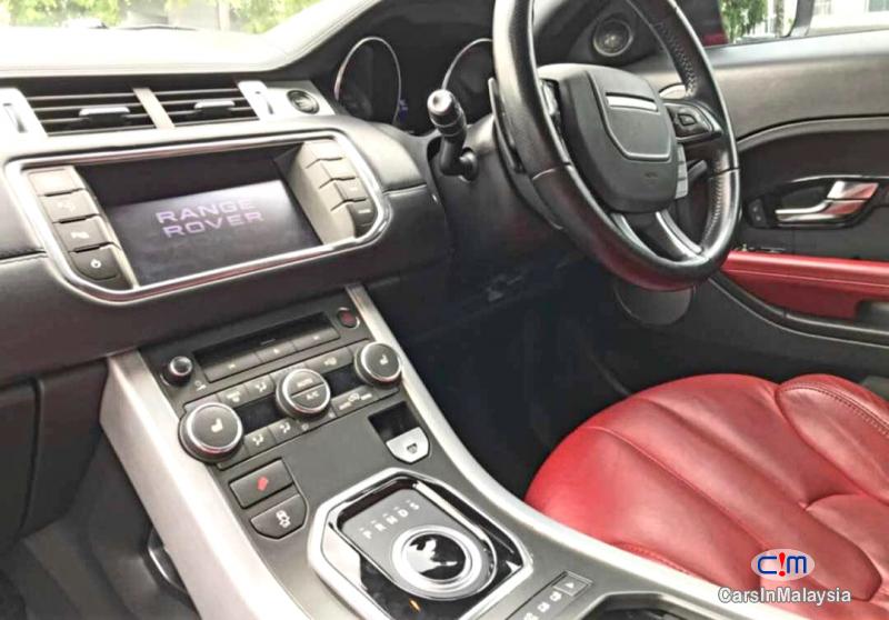 Land Rover Range Rover Evoque 2.0 Petrol Automatic 2012 - image 11