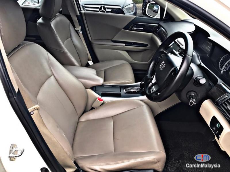 Honda Accord 2.0 New Model Facelift Automatic 2013 - image 9