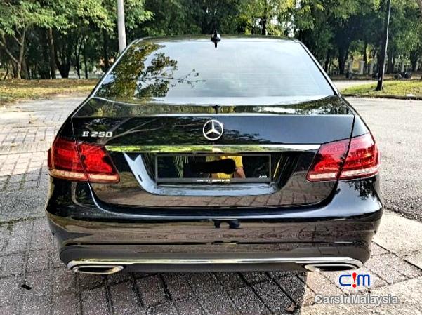 Mercedes Benz E250 CGI 2.0-LITER LUXURY SEDAN Automatic 2016 - image 7