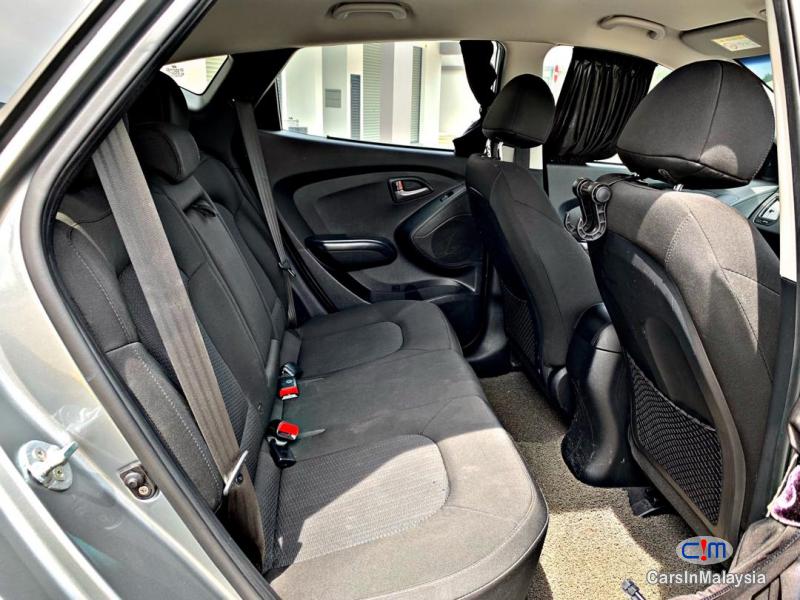 Hyundai Tucson 2.0-LITER ECONOMY FAMILY SUV Manual 2014 - image 11