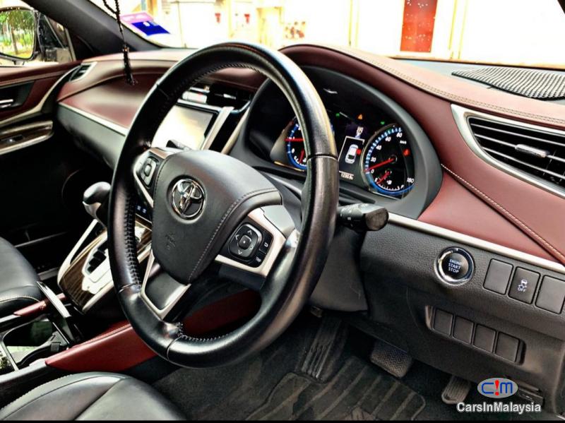 Toyota Harrier 2.0-LITER LUXURY FAMILY SUV Automatic 2015 - image 10