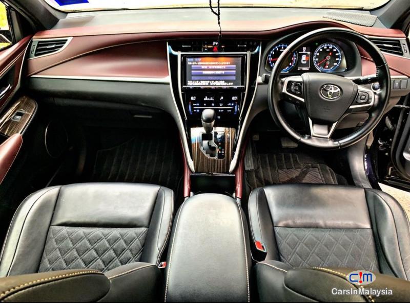 Toyota Harrier 2.0-LITER LUXURY FAMILY SUV Automatic 2015 in Malaysia - image