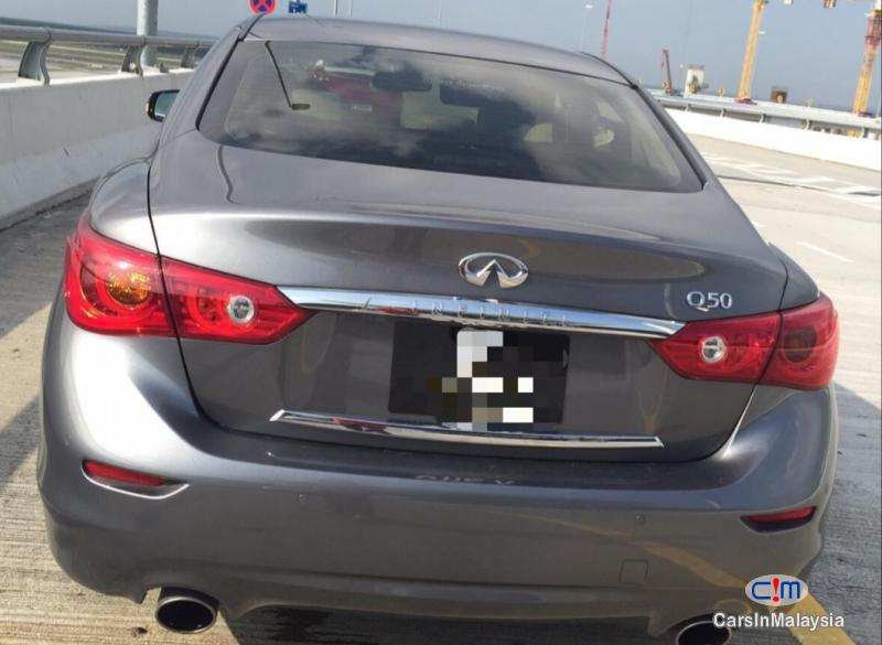 Infiniti Q50 2.0-LITER LUXURY SEDAN Automatic 2014