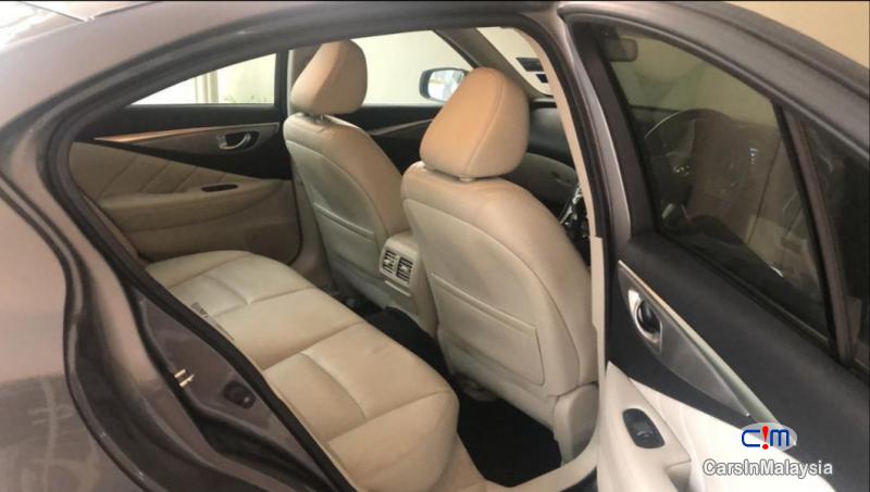 Infiniti Q50 2.0-LITER LUXURY SEDAN Automatic 2014 in Kuala Lumpur