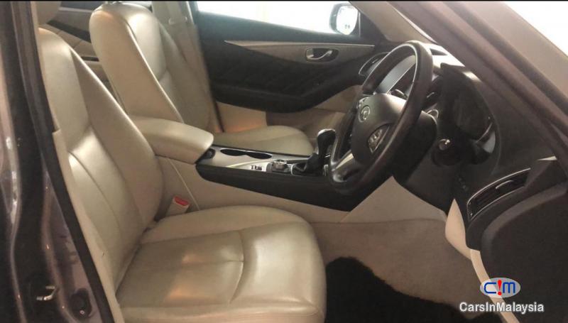 Infiniti Q50 2.0-LITER LUXURY SEDAN Automatic 2014 in Malaysia