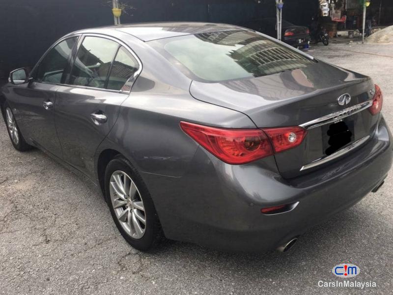 Infiniti Q50 2.0-LITER LUXURY SEDAN Automatic 2014 - image 9