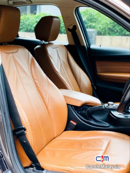 BMW 2.0-LITER LUXURY SEDAN Automatic 2012 - image 10