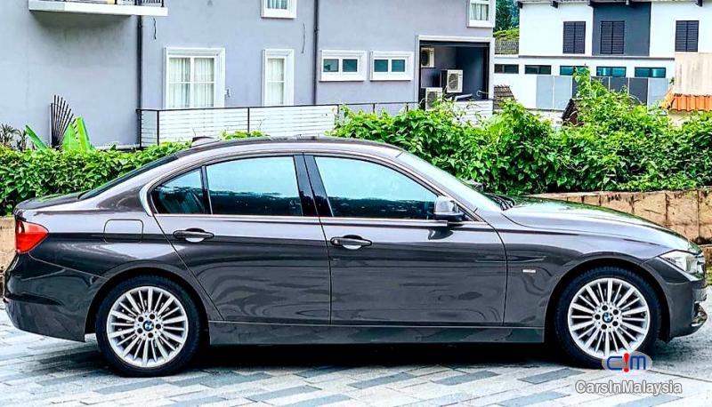 BMW 2.0-LITER LUXURY SEDAN Automatic 2012 - image 16