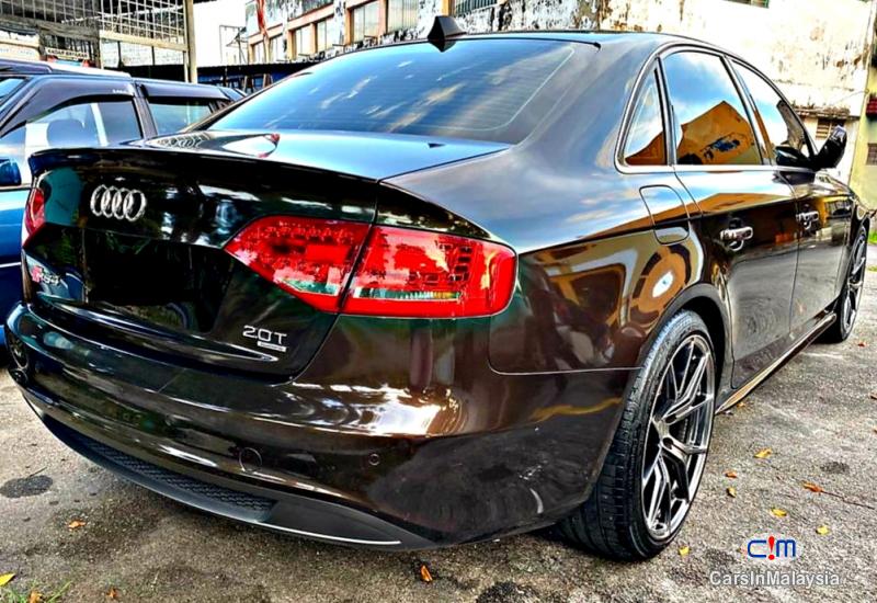 Audi A4 2.0-LITER LUXURY SPORT SEDAN TURBO Automatic 2011