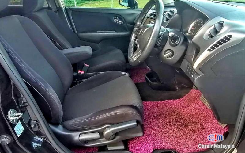 Honda Stream 2.0-LITER LUXURY FAMILY MPV Automatic 2008 - image 11