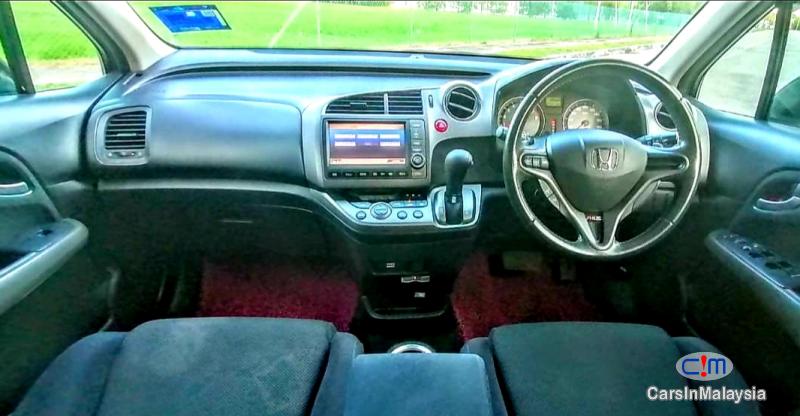 Honda Stream 2.0-LITER LUXURY FAMILY MPV Automatic 2008 - image 9