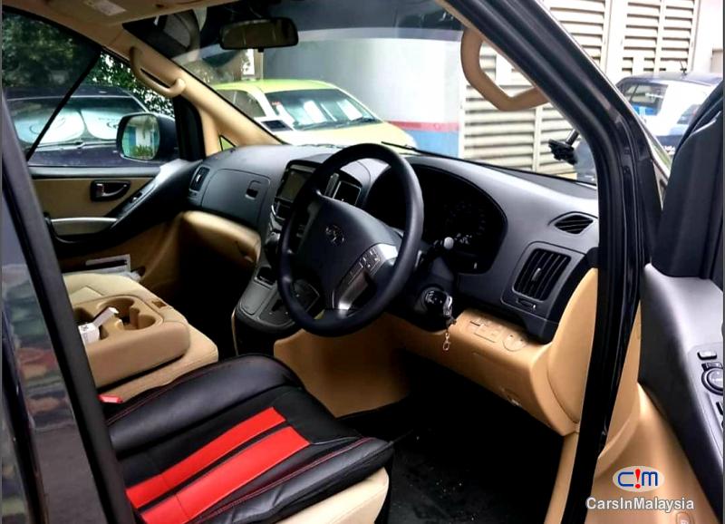 Picture of Hyundai Starex 2.5-LITER 11 SEATER FAMILY MPV Automatic 2018 in Malaysia