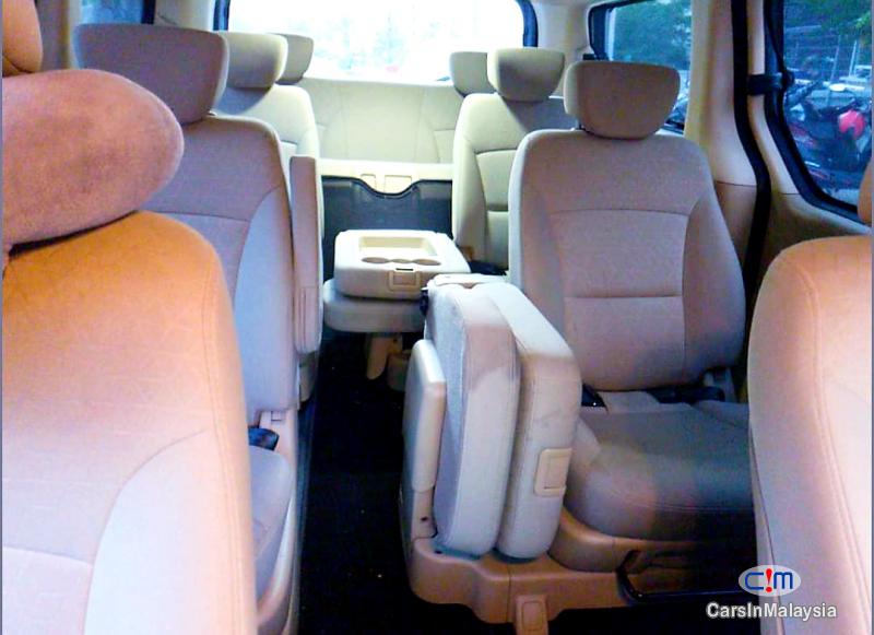 Hyundai Starex 2.5-LITER 11 SEATER FAMILY MPV Automatic 2018 in Malaysia - image