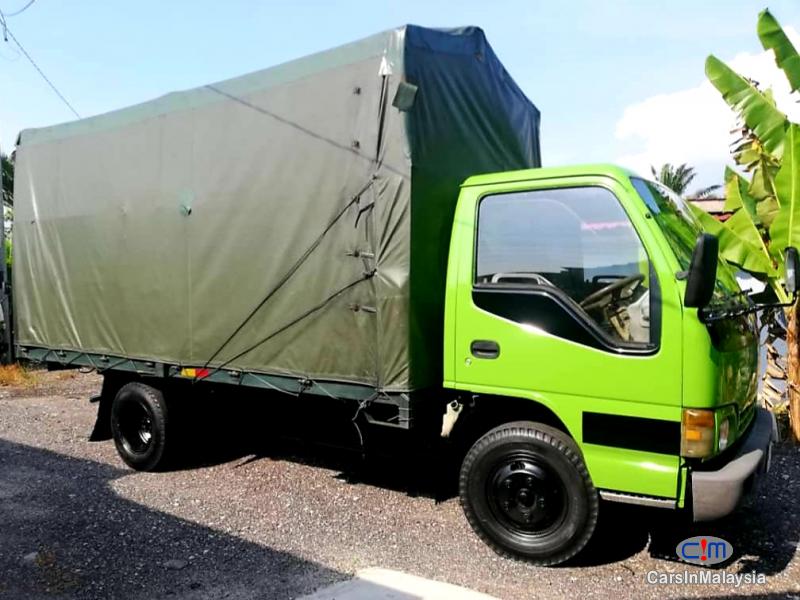 Hicom MTB 4.3-LITER LORY CARGO 15 KAKI PANJANG Manual 2002