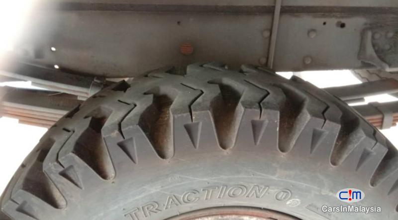 JBC SY1044DVP 3.2-LITER 3 TAN LORI RAGRID KARGO Manual 2011 - image 10