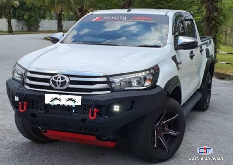 Toyota Hilux 2.8-LITER 4x4 DOUBLE CAB DIESEL TURBO Automatic 2017 - image 11