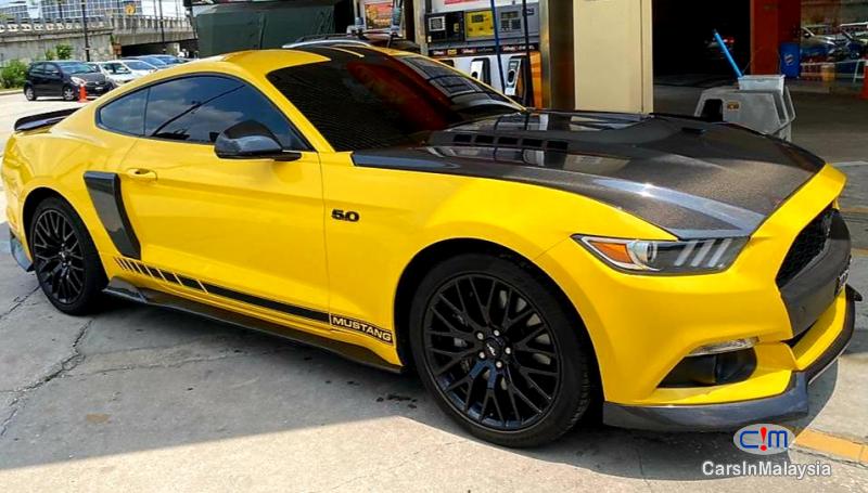Ford MUSTANG 2.3-LITER LUXURY SUPER SPORT CAR Automatic 2016 - image 4