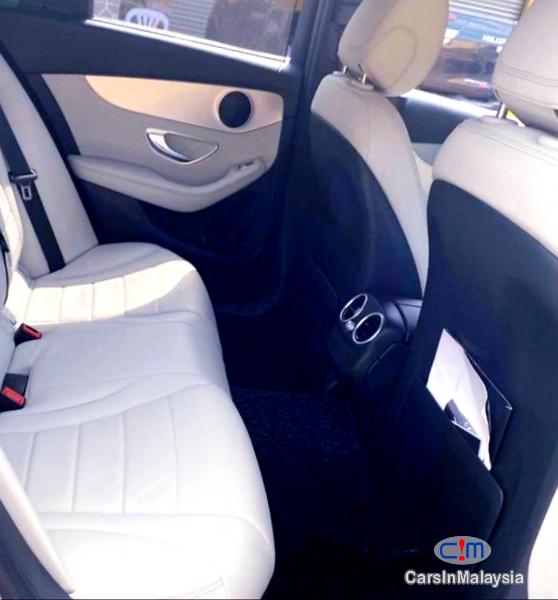 Mercedes Benz C200 2.0-LITER LUXURY SPORT SEDAN Automatic 2015 - image 7