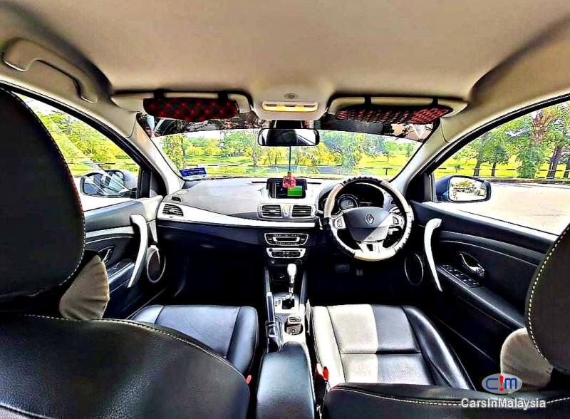 Renault Fluence 2.0-LITER LUXURY SEDAN Automatic 2016 - image 11