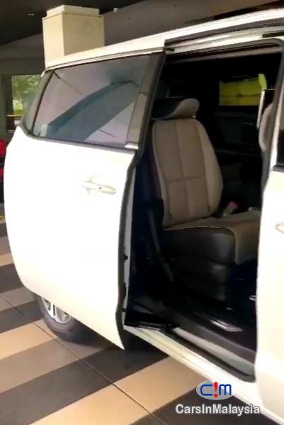 Kia Carnival 2.2-LITER 7 SEATER MPV Automatic 2018 in Malaysia - image