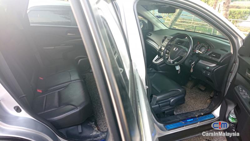 Honda CR-V 2.0-LITER LUXURY 4WD SUV Automatic 2014 - image 10