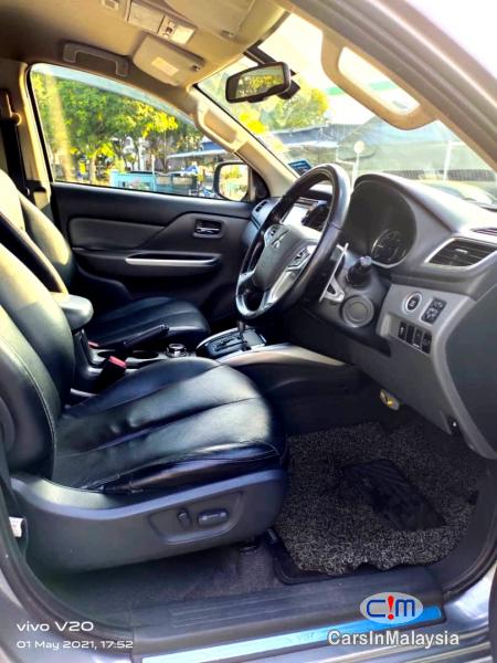 Mitsubishi Triton 2.4-LITER 4WD DOUBLE CAB 4X4 DIESEL TURBO Automatic 2017 - image 11