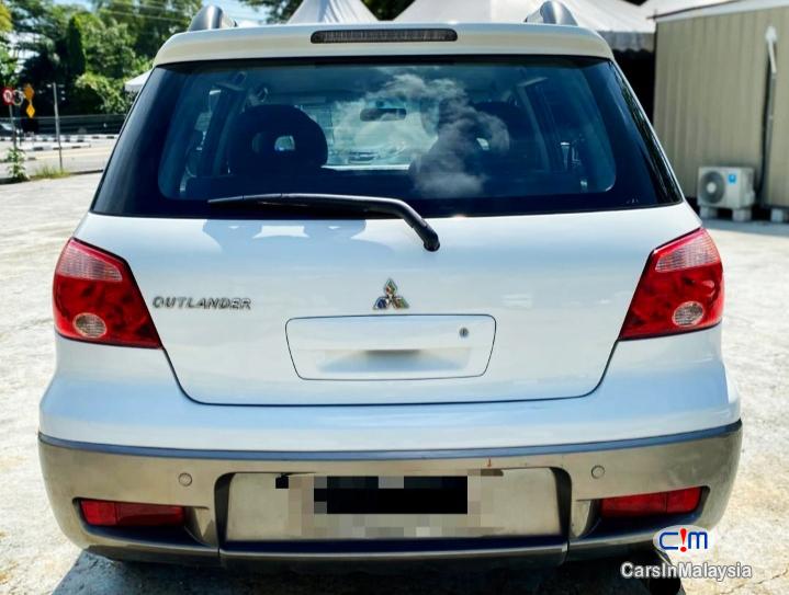Mitsubishi Outlander 2.4-LITER 5 SEATER FAMILY SUV Automatic 2005 - image 12