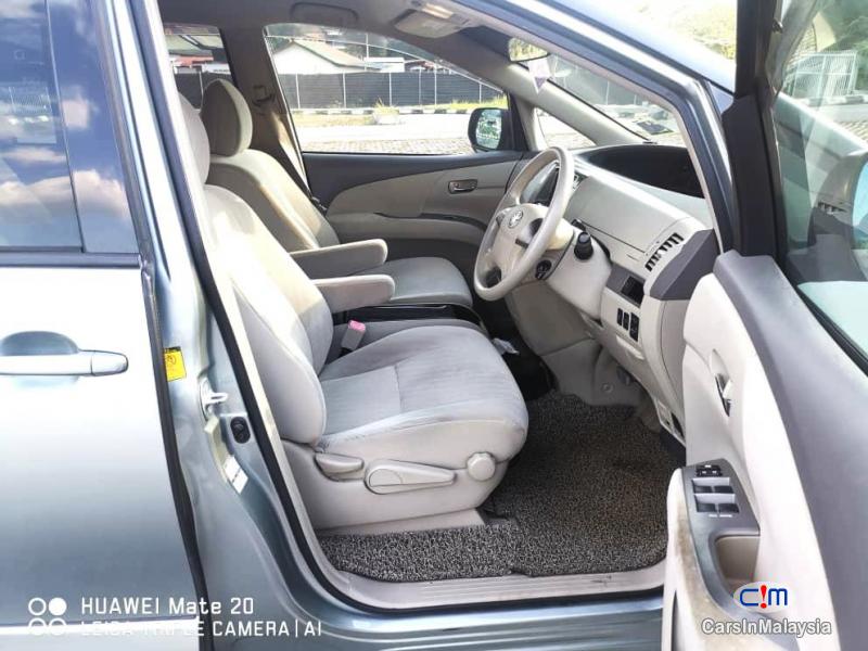 Toyota Estima 2.4-LITER LUXURY FAMILY MPV Automatic 2010 - image 12