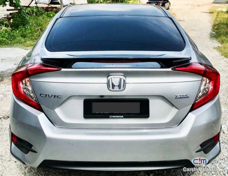 Honda Civic 1500 Automatic 2016 - image 11