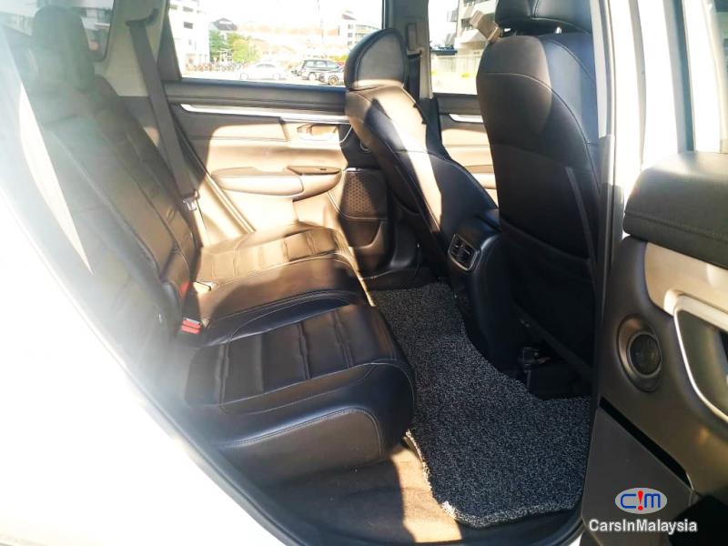 Honda CR-V 2.0-LITER FAMILY SUV KERETA SAMBUNG BAYAR Automatic 2017 in Kuala Lumpur - image