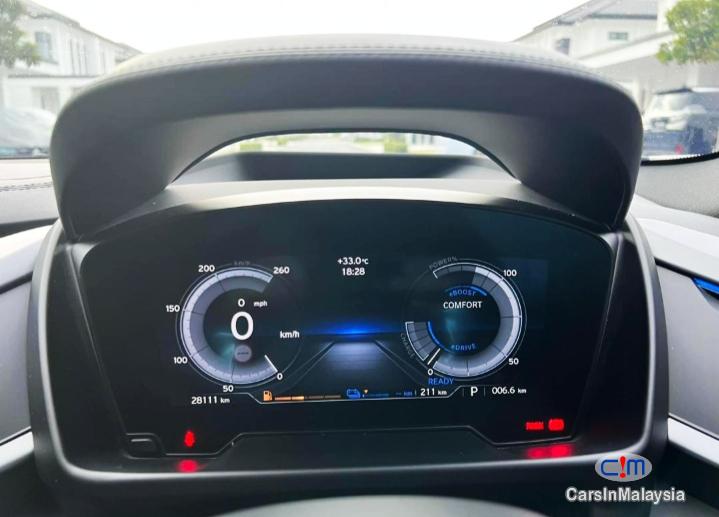 BMW i 1.5-LITER SPORTCAR E-DRIVE TORBOCHARGED Automatic 2018 in Selangor - image