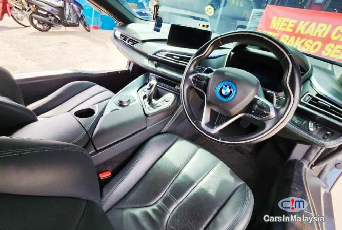 BMW i 1.5-LITER SPORTCAR E-DRIVE TORBOCHARGED Automatic 2018 - image 9