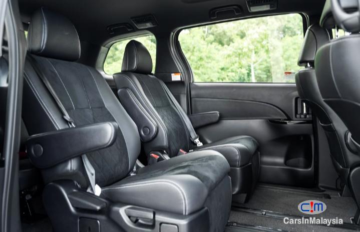 Toyota Estima 2.4-LITER LUXURY FAMILY MPV Automatic 2012 - image 4