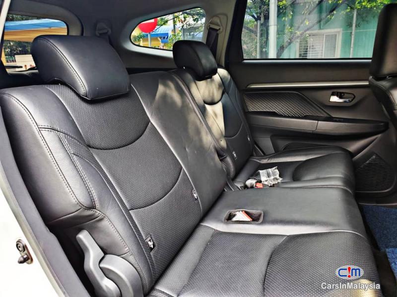 Perodua Aruz 1.5-LITER FAMILY SUV 7 SEATERS KERETA SAMBUNG BAYAR Automatic 2020 - image 9