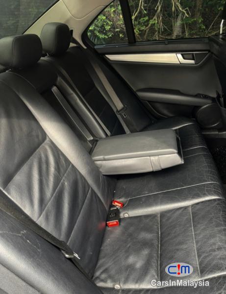 Mercedes Benz C200 CGI 2.0-LITER LUXURY SEDAN Automatic 2014 in Selangor - image