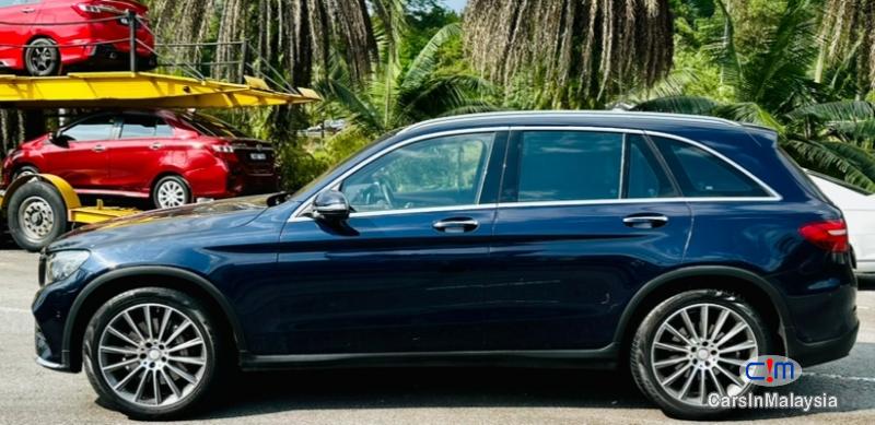 Mercedes Benz GLC250 2.0-LITER FAMILY LUXURY SUV CONTINUE LOAN Automatic 2023 - image 10