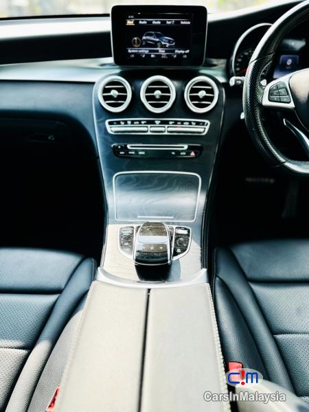 Mercedes Benz GLC250 2.0-LITER FAMILY LUXURY SUV CONTINUE LOAN Automatic 2023 - image 6